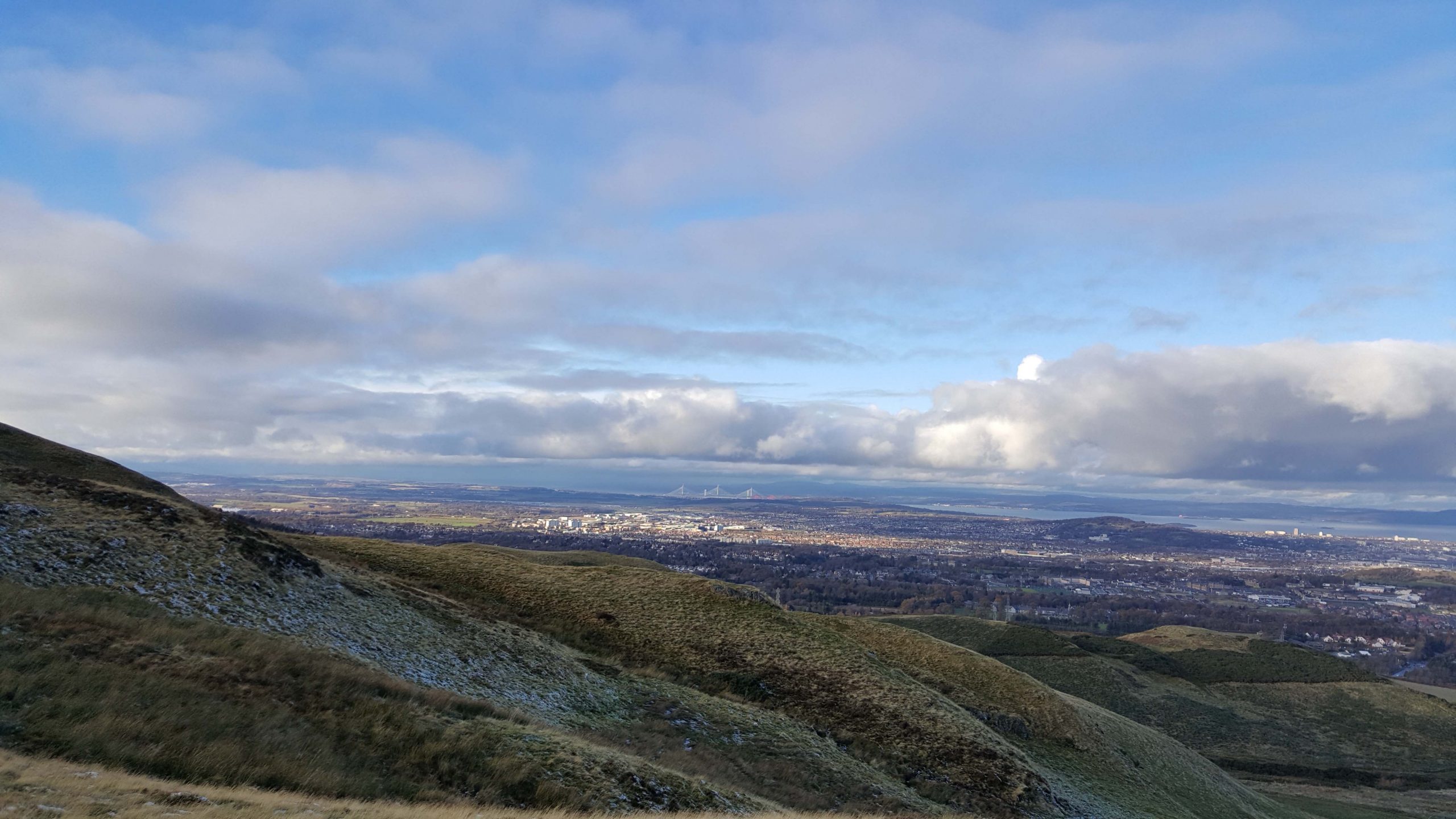 A SHORT WINTER WALK IN THE PENTLAND HILLS